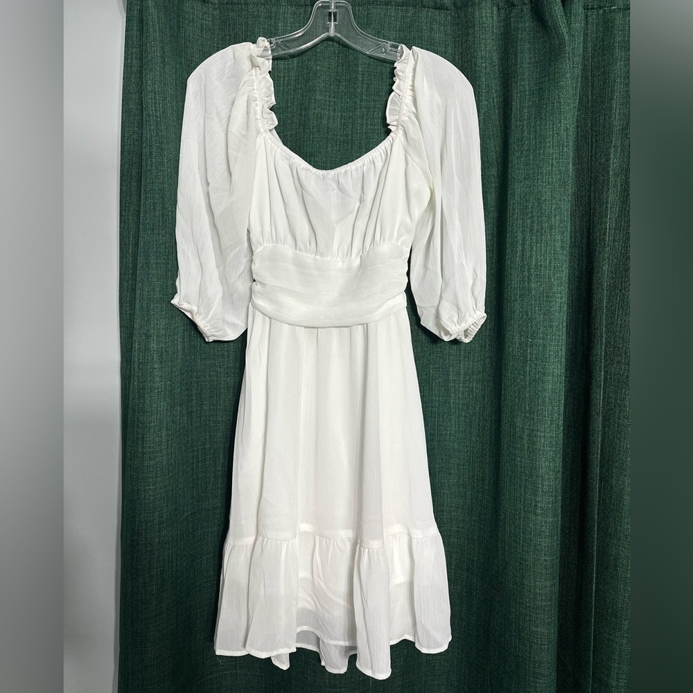 Flowy White Dress with Tie Back Women’s Xtra-Small